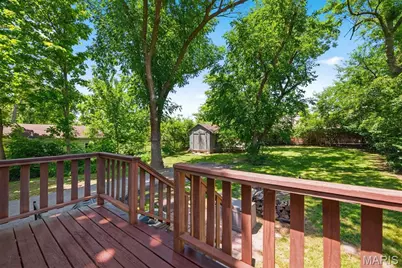 10411 Maddox Place, Overland, MO 63114 - Photo 30