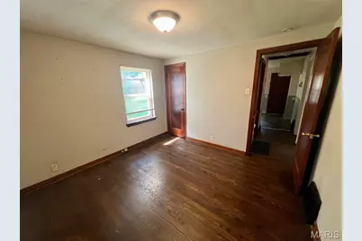 4719 Seattle Street, Saint Louis, MO 63121 - Photo 4