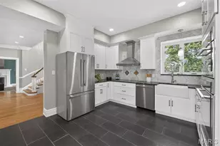 4 Litzsinger Ln, Ladue, MO 63124 - Photo 28