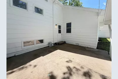 809 S 3rd Street, Ellisville, MO 63336 - Photo 14