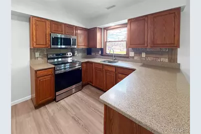 809 S 3rd Street, Ellisville, MO 63336 - Photo 8