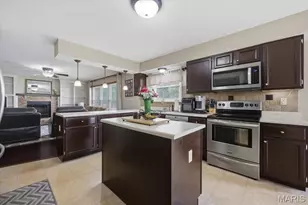 6915 Cog Mill Dr, O'Fallon, MO 63368 - Photo 8