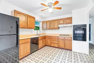 2470 Palm Dr, Florissant, MO 63031 - Photo 6