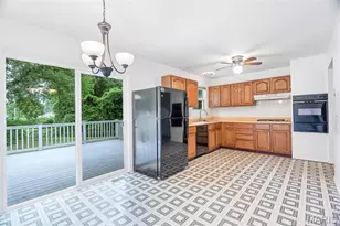 2470 Palm Dr, Florissant, MO 63031 - Photo 8