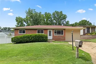 3 Petersburg Ct, Arnold, MO 63010 - Photo 1