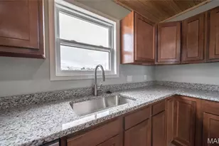 904 Schuenmeyer Rd, Robertsville, MO 65066 - Photo 10