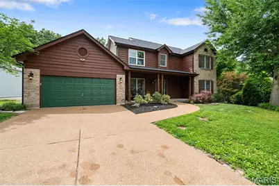 2582 Christopher Oaks Court, Oakville, MO 63129 - Photo 2