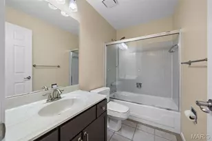 2582 Christopher Oaks Ct, Oakville, MO 63129 - Photo 24