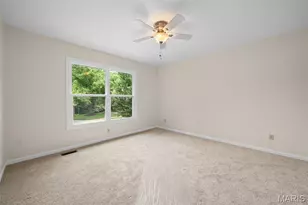 2582 Christopher Oaks Ct, Oakville, MO 63129 - Photo 22