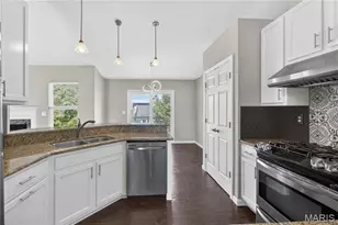2025 Dardenne Valley Dr, O'Fallon, MO 63368 - Photo 14
