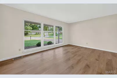 13008 Libourne Court, Saint Louis, MO 63141 - Photo 10