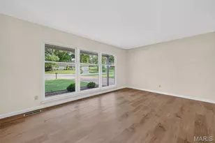 13008 Libourne Ct, Saint Louis, MO 63141 - Photo 10