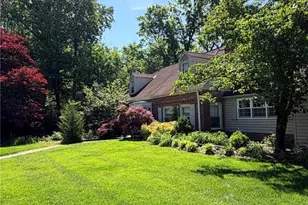 22 Oak Bend Ct, Saint Louis, MO 63124 - Photo 1