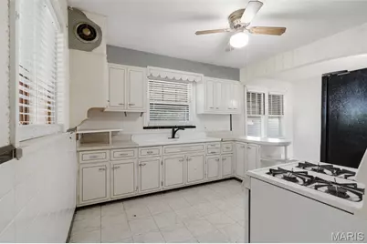 4750 Heidelberg Avenue, Saint Louis, MO 63123 - Photo 6