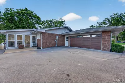 11601 Lakeshore Drive, Creve Coeur, MO 63141 - Photo 54
