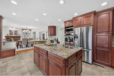 11601 Lakeshore Drive, Creve Coeur, MO 63141 - Photo 20