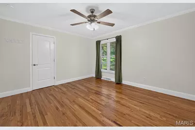 11601 Lakeshore Drive, Creve Coeur, MO 63141 - Photo 38