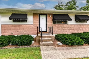 4276 Snelson Dr, Saint Louis, MO 63129 - Photo 2