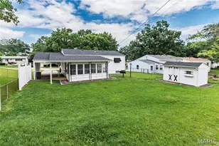 4276 Snelson Dr, Saint Louis, MO 63129 - Photo 18