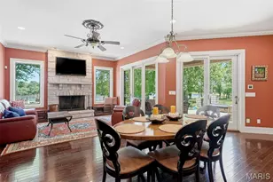 11701 Lakeshore Dr, Creve Coeur, MO 63141 - Photo 26