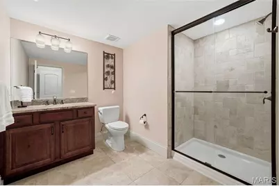 11701 Lakeshore Drive, Creve Coeur, MO 63141 - Photo 70
