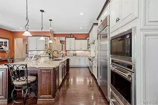 11701 Lakeshore Dr, Creve Coeur, MO 63141 - Photo 24