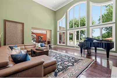 11701 Lakeshore Drive, Creve Coeur, MO 63141 - Photo 18