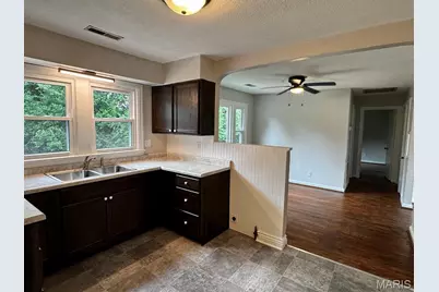 1705 Seifert Drive, Poplar Bluff, MO 63901 - Photo 6