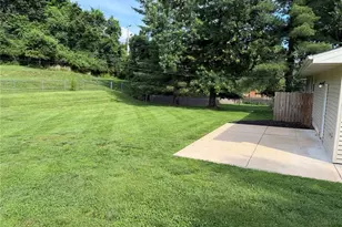 704 La Marite Dr, Manchester, MO 63021 - Photo 4