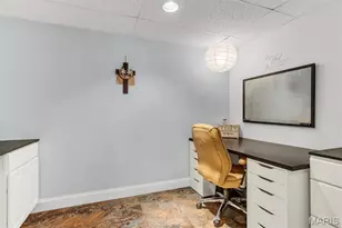 51 High Valley Dr, Chesterfield, MO 63017 - Photo 50