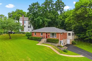 1066 Key W Ave, Webster Groves, MO 63119 - Photo 2