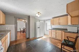 418 Oak Tree Dr, Webster Groves, MO 63119 - Photo 16