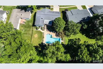 4802 Laketon Court, Saint Louis, MO 63128 - Photo 36