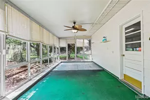 8970 S Laclede Station Rd, Saint Louis, MO 63123 - Photo 24