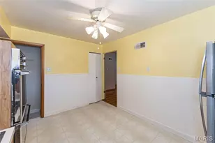 351 Amend Dr, Saint Louis, MO 63129 - Photo 14