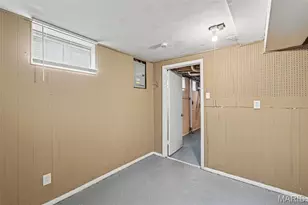 1150 Kostka Ln, Florissant, MO 63031 - Photo 8