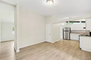985 Belmont Terrace, Florissant, MO 63033 - Photo 2