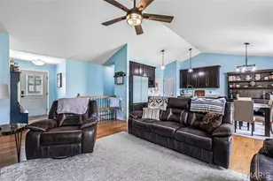1627 St Charles Dr, Hillsboro, MO 63050 - Photo 6