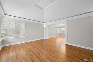 7542 York Dr, Saint Louis, MO 63105 - Photo 16