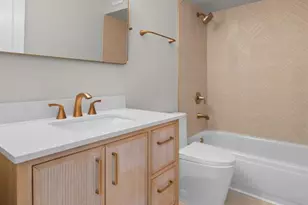 7542 York Dr, Saint Louis, MO 63105 - Photo 8