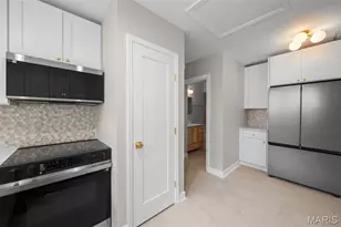 7542 York Dr, Saint Louis, MO 63105 - Photo 20