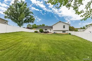 304 Trailview Ave, Saint Peters, MO 63376 - Photo 32