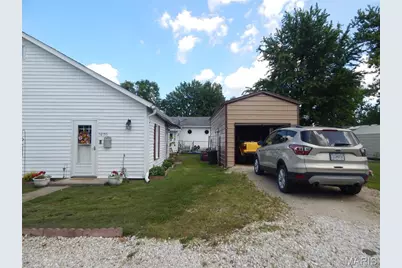 1620 W Centennial, Bowling Green, MO 63334 - Photo 2