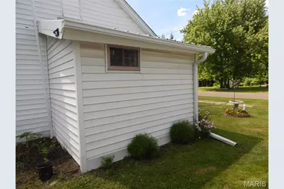 1620 W Centennial, Bowling Green, MO 63334 - Photo 8