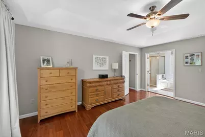 14852 Greenleaf Valley Drive, Chesterfield, MO 63017 - Photo 32