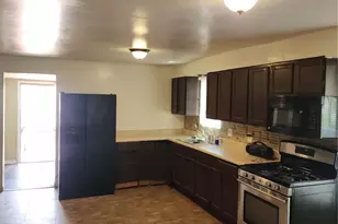 8972 Edna St, Saint Louis, MO 63147 - Photo 6