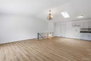 10607 St Michaels Terrace Ct, Saint Ann, MO 63074 - Photo 6