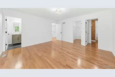 655 Old Riverwoods Lane, Chesterfield, MO 63017 - Photo 34