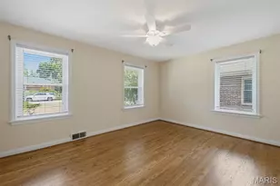216 Turf Ct, Saint Louis, MO 63119 - Photo 18