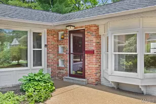 216 Turf Ct, Saint Louis, MO 63119 - Photo 2
